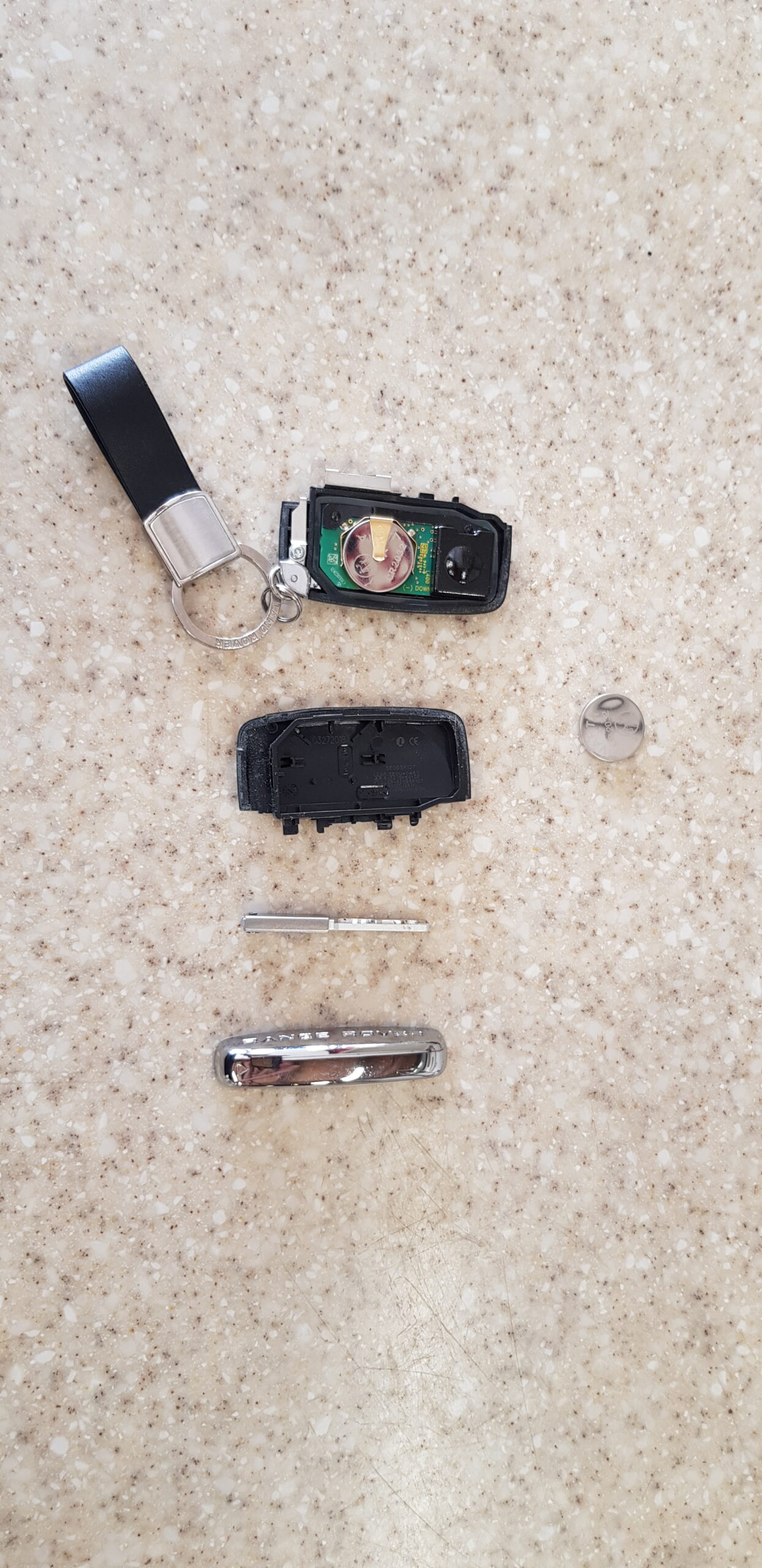 Batterij vervangen landrover sleutel stap 6